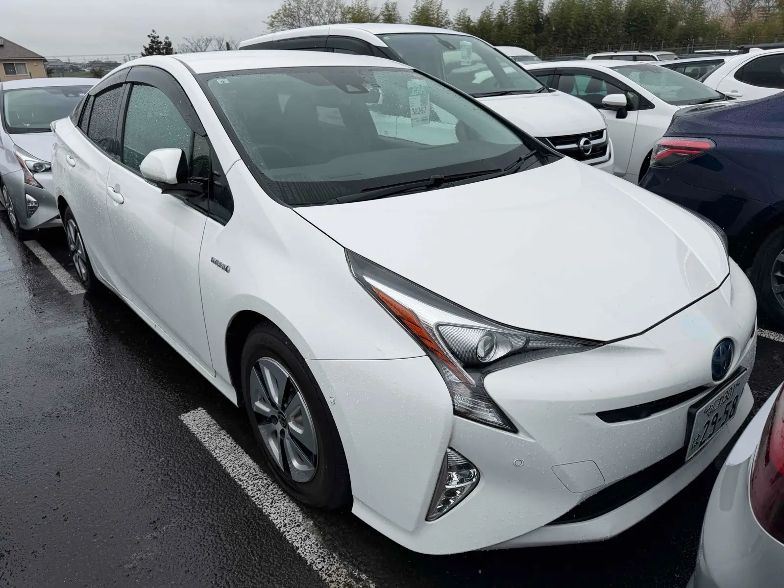 TOYOTA PRIUS